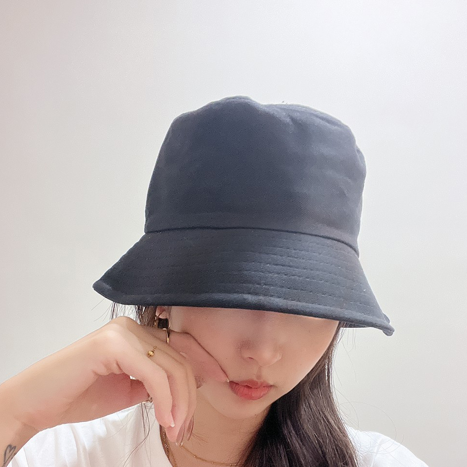 客製帽款展示